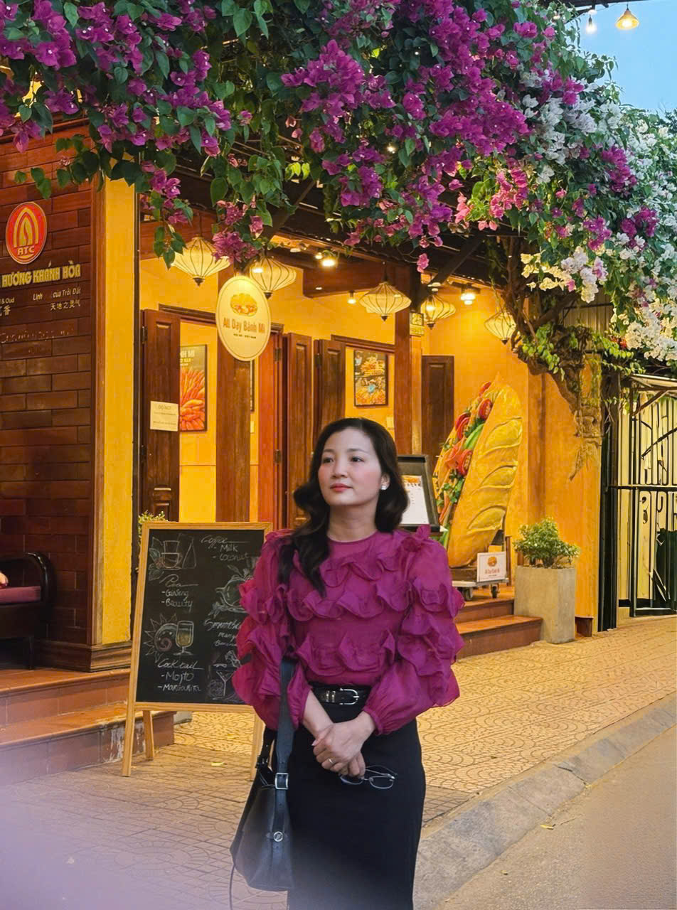 Nguyễn Hằng