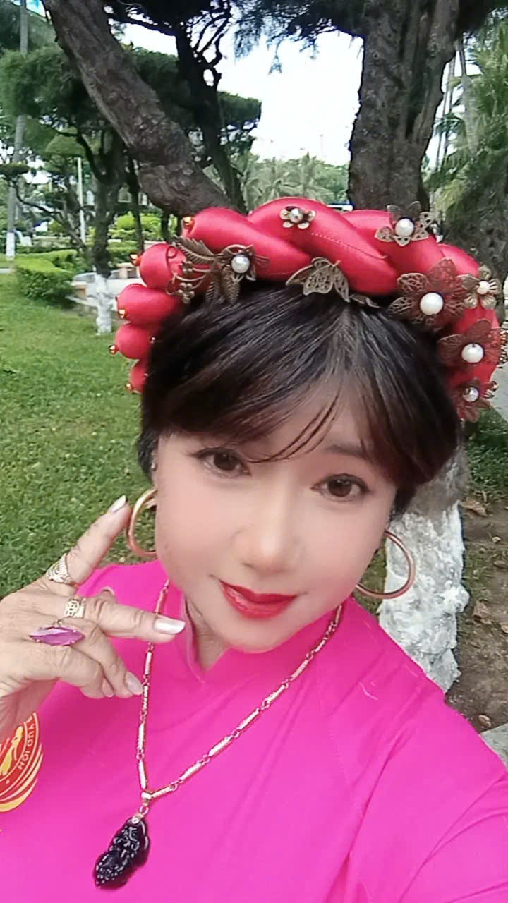 Tuyết Hoa