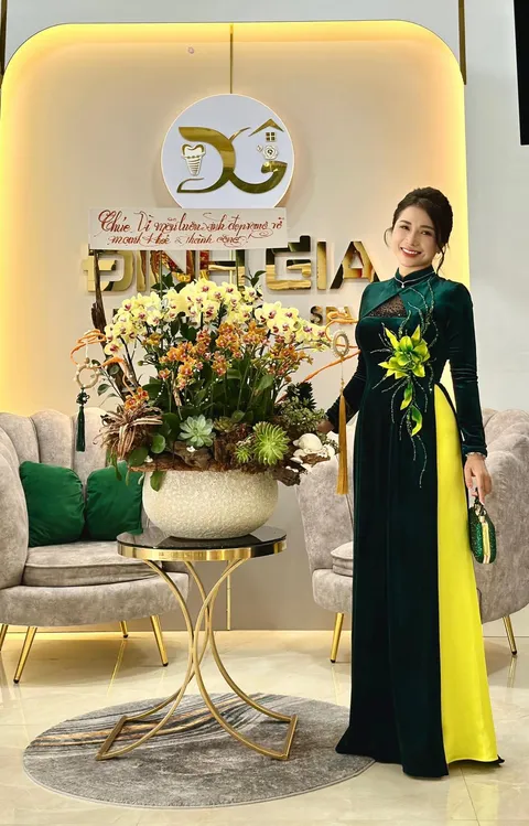 Kim Phụng