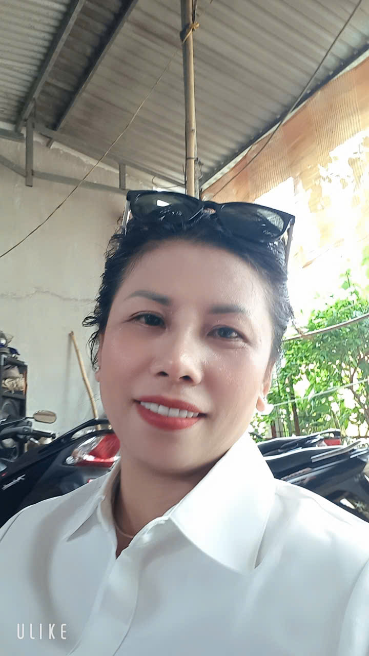 Hồ Thị Hoàng Hạnh