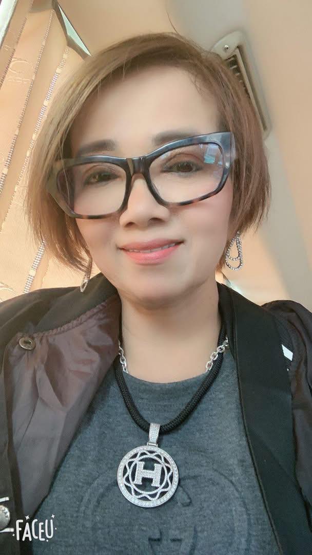 Lê Thị Hà - Lào