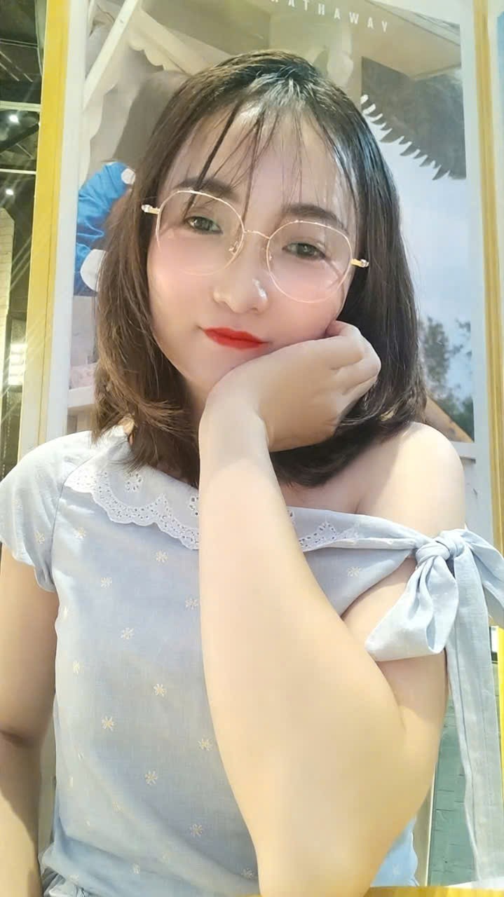 NGUYỄN LINH