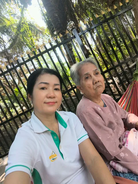 Thu Thủy
