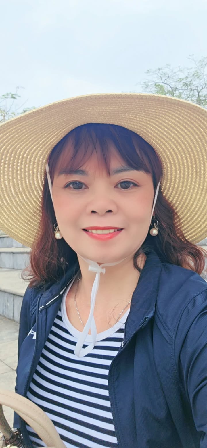 Thu Hà