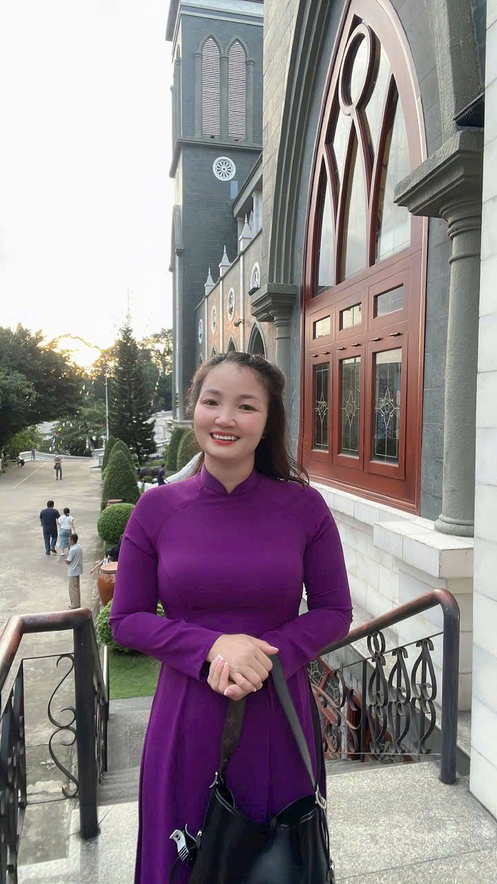 Nguyễn Hằng