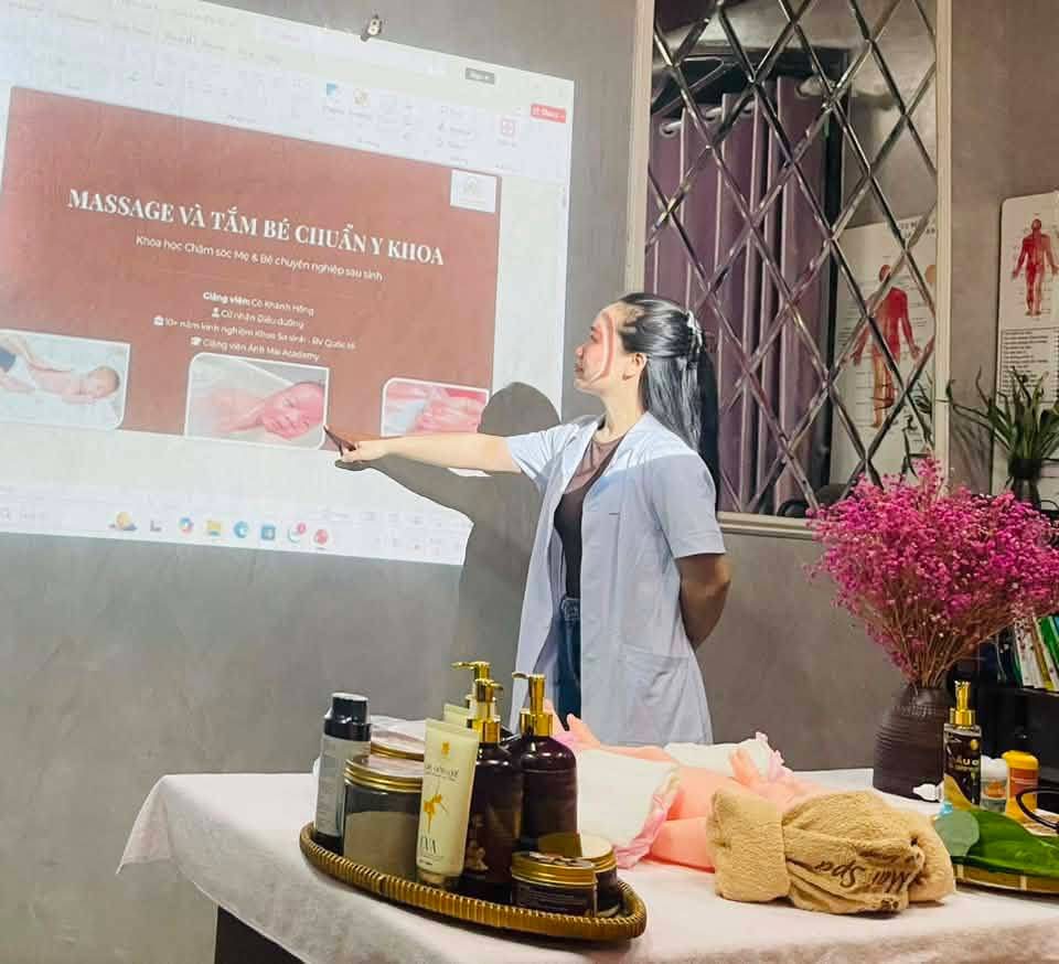 Khánh Hồng