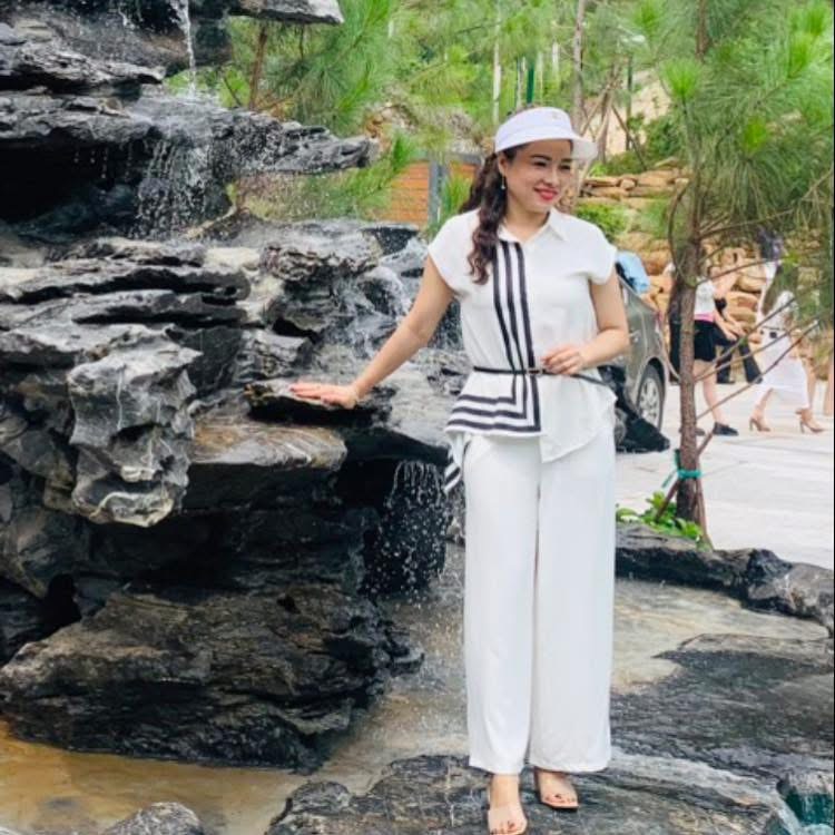 Nguyễn thị hồng Nhung