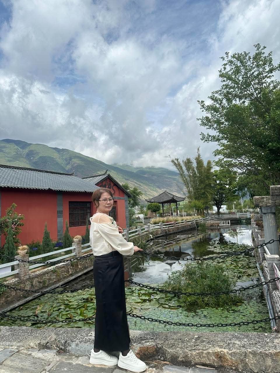 Xuan Huong - 63