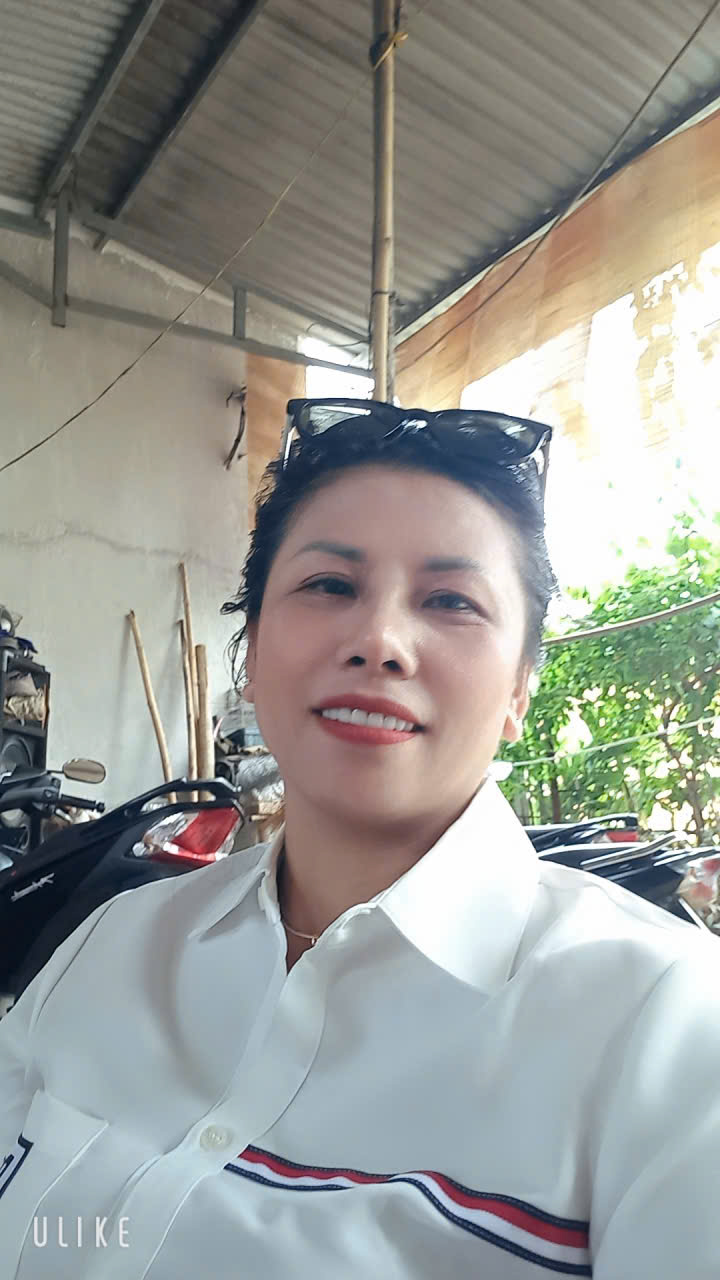 Hồ Thị Hoàng Hạnh