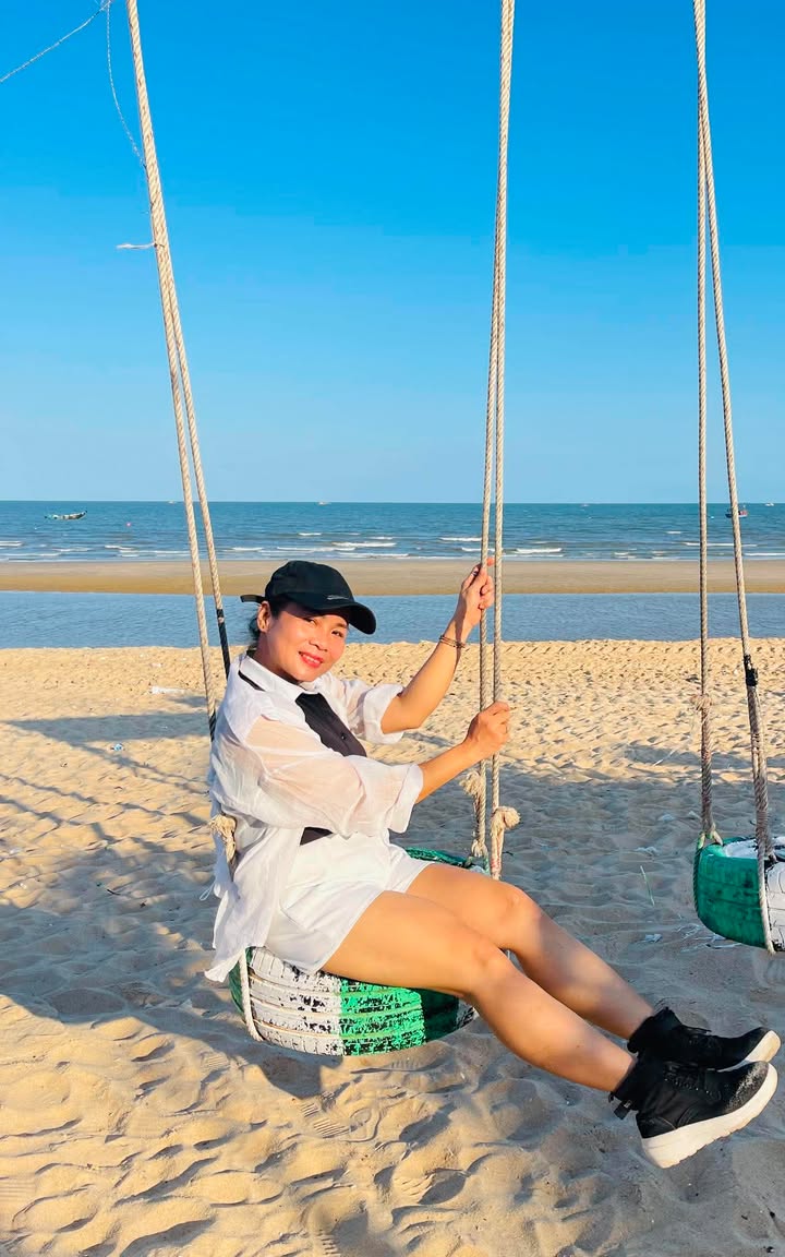 Thuý Nga Trương