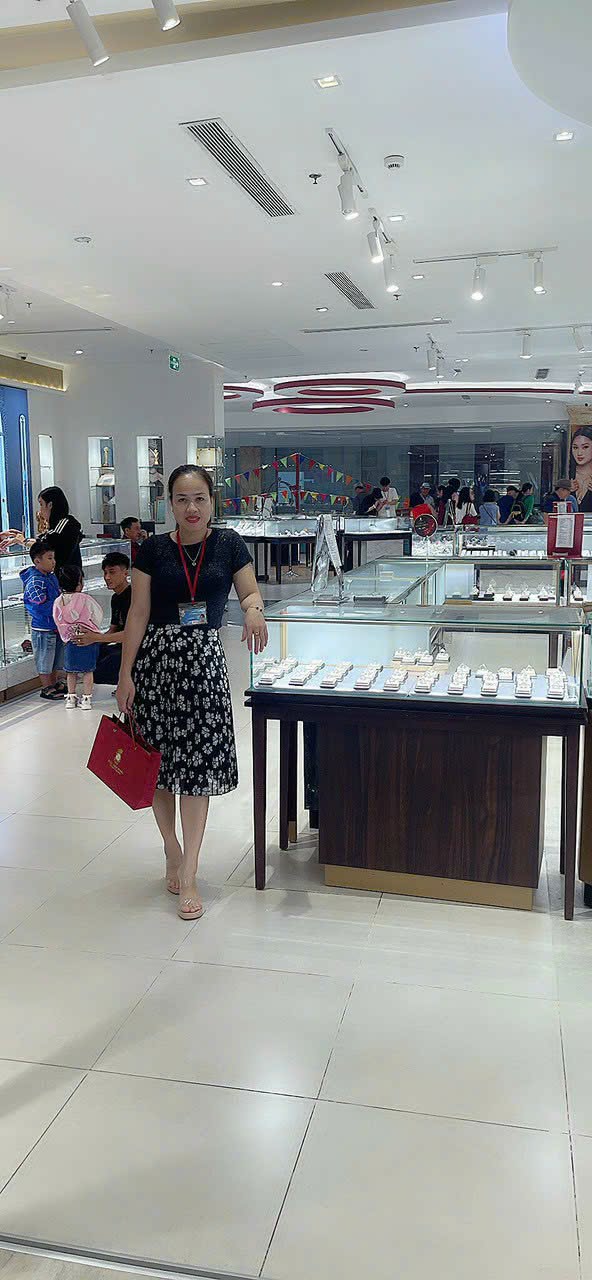 Thuy Duong