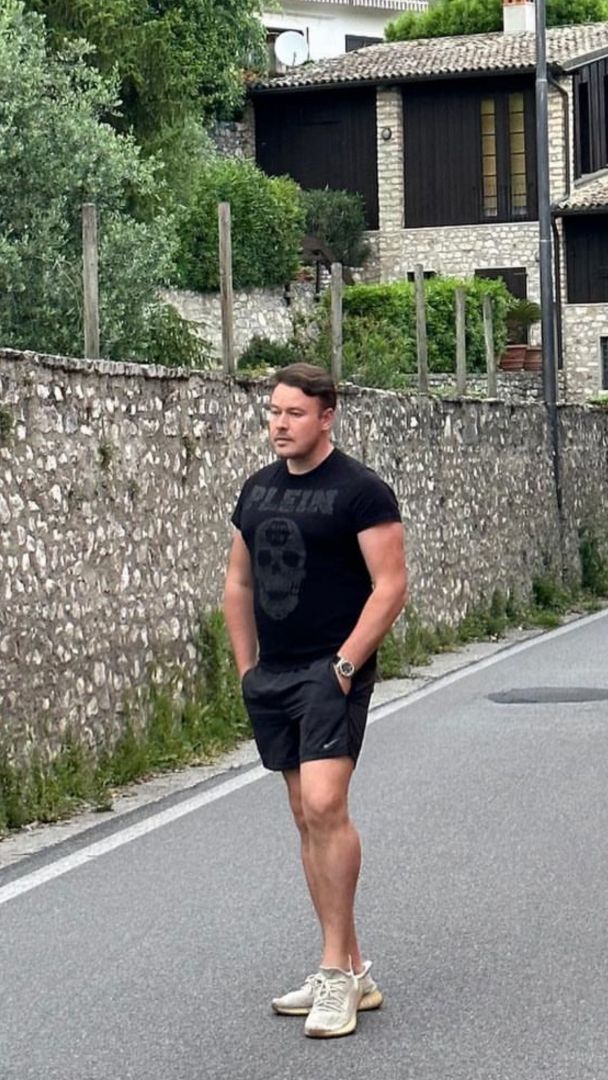 Den - Italy