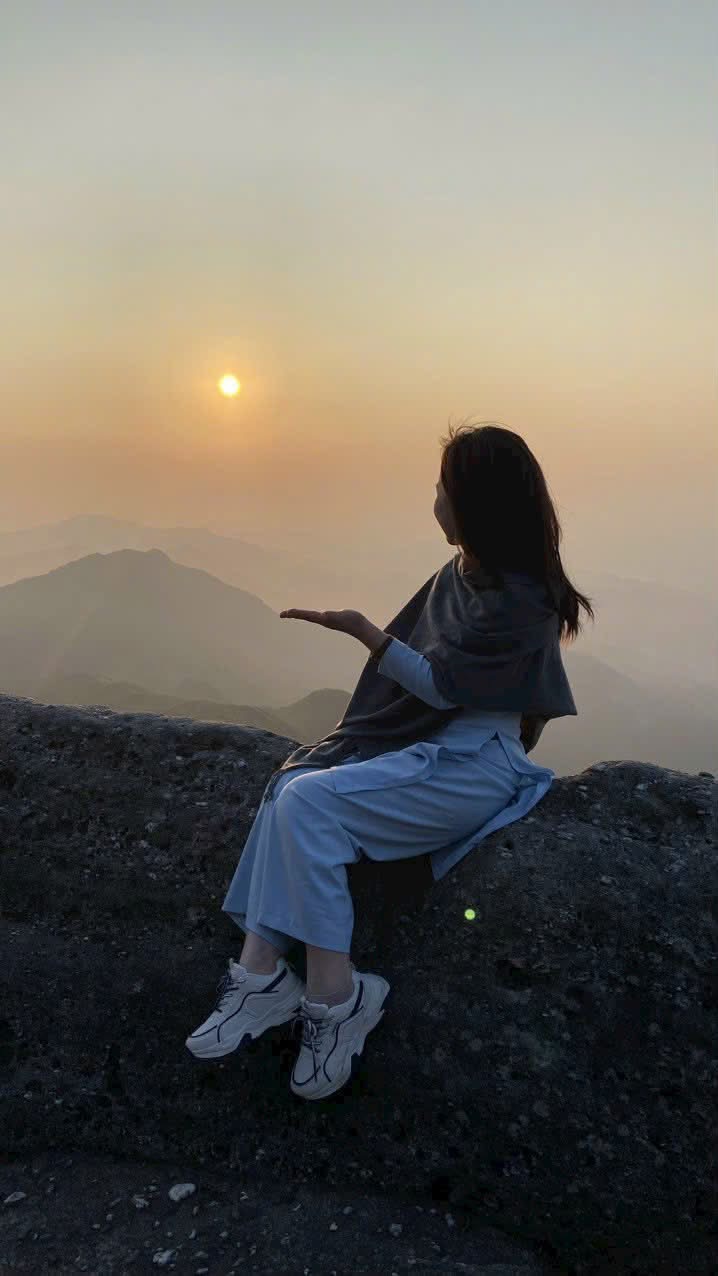 Khánh Hồng