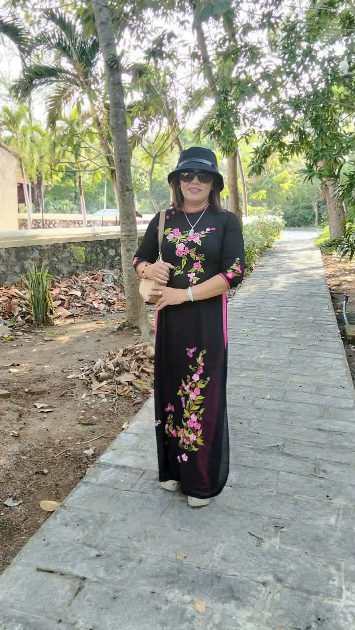 Ngân Lê